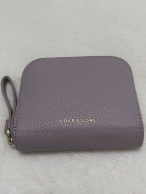 LOVE & LORE Leather Zip Wallet Lavender Size OS GUC